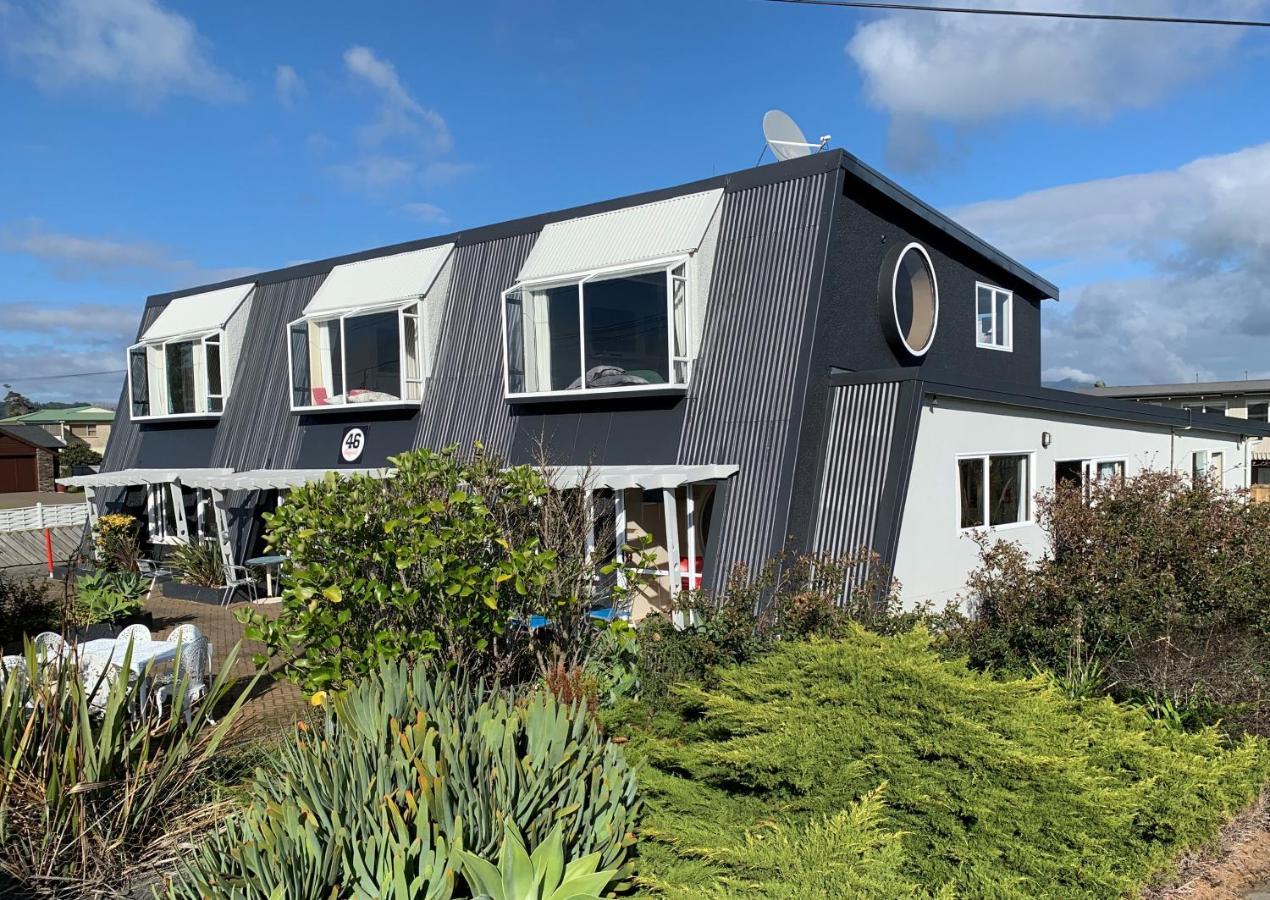 46Onbuffalo Motel Whitianga Exterior photo