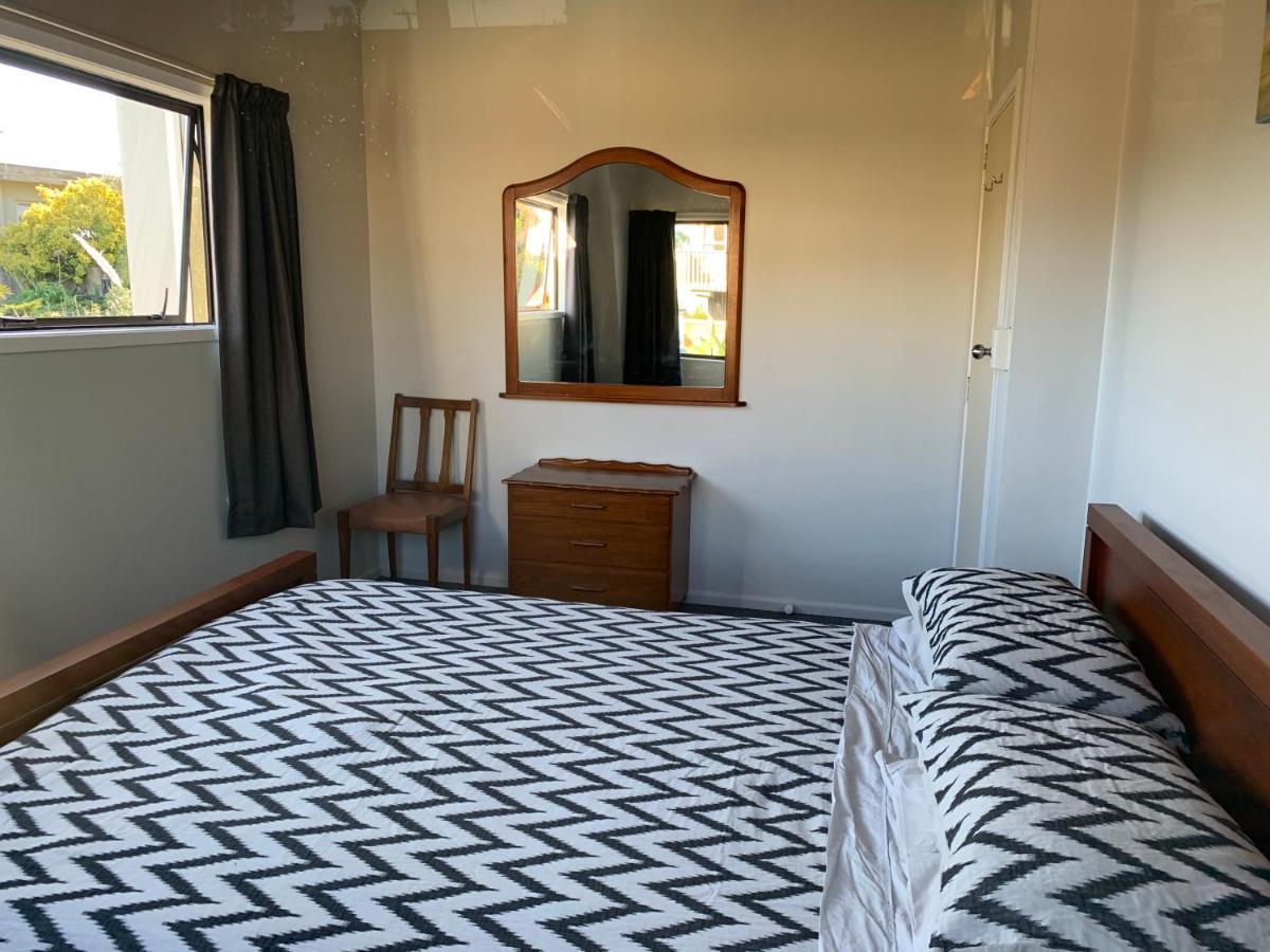 46Onbuffalo Motel Whitianga Exterior photo