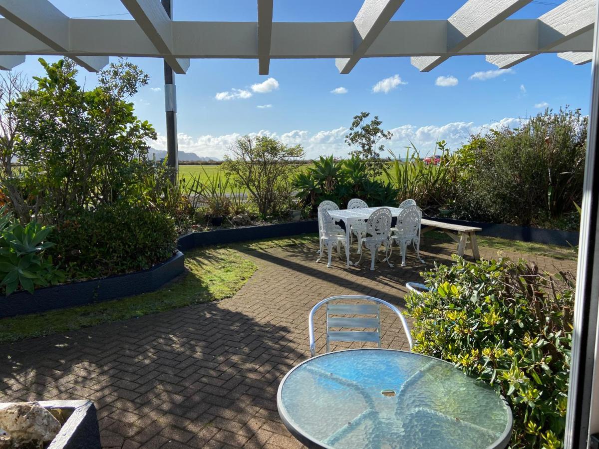 46Onbuffalo Motel Whitianga Exterior photo
